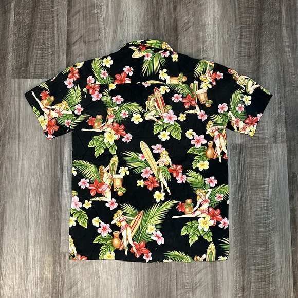 Aloha Republic Hawaiian Girl Short Sleeve Button Down - Small - Picture 3 of 6